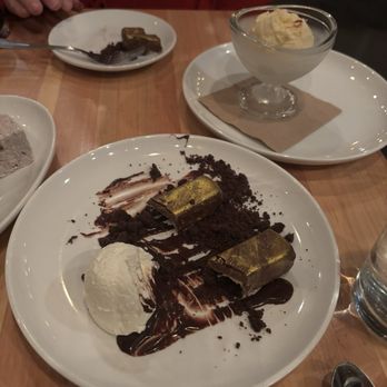 Cotton & Rye - Candy Bars and Vanilla Cinnamon Ice Cream - New American Near Me - Savannah, Georgia
