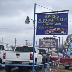 Saver's Auto Sales - Road signage