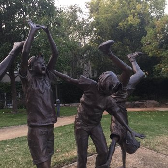 Village Park - Parks Near Me - Los Altos, California