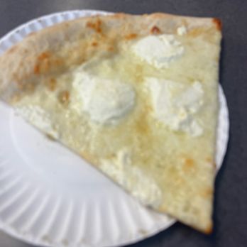 Tommy's Pizza and Pasta - Slice of white pizza - Pizza Near Me - Rincon, Georgia