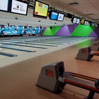 Brownsburg Bowl - bowling lanes and bowling lanes - Bowling Near Me - Brownsburg, Indiana