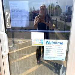 US Post Office - Manakin-Sabot - Door needs a cleaning