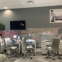 Lux Nails & Lashes - Huge selection of nail polishes