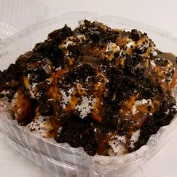 Oreo rolled ice cream