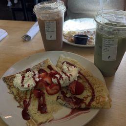 Nina La Fresa Crepes, strawberry matcha, s'mores latte Nina La Fresa Crepes, strawberry matcha, s'mores latte