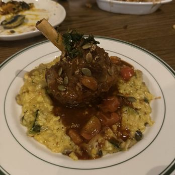 Livestock Tavern - Lamb shank - Cocktail Bars Near Me - Honolulu, Hawaii Livestock Tavern - Lamb shank - Cocktail Bars Near Me - Honolulu, Hawaii