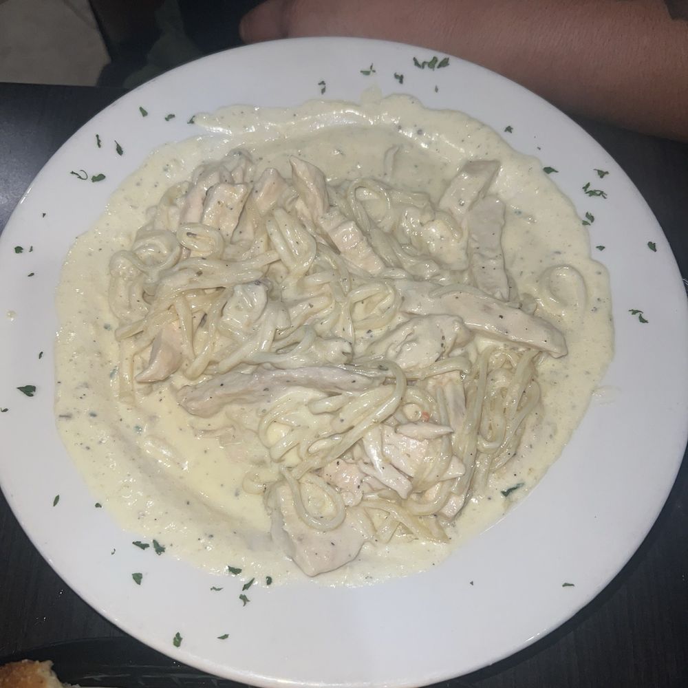 Adriatic Cafe - Chicken Alfredo - Italian Near Me - Jersey Village, Texas
