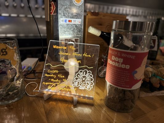 Beer Girl, Growlers & Bottleshop by null