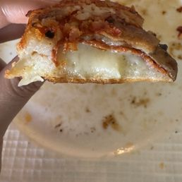 Supreme Deep Dish: Look how thick that cheese is! Supreme Deep Dish: Look how thick that cheese is!