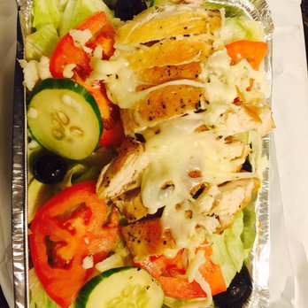 Bella Gourmet Pizzeria - House salad with grilled chicken. - Pizza Near Me - Newington, Connecticut Bella Gourmet Pizzeria - House salad with grilled chicken. - Pizza Near Me - Newington, Connecticut