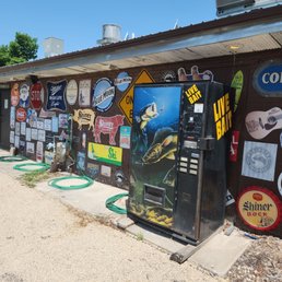 The back wall and the bait machine