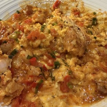 Sunness Supper Club - Shrimp and grits - American Near Me - Fort Lauderdale, Florida Sunness Supper Club - Shrimp and grits - American Near Me - Fort Lauderdale, Florida