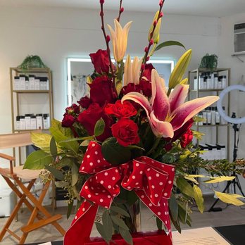 Flowers By The Sea - Florists Near Me - Laguna Beach, California Flowers By The Sea - Florists Near Me - Laguna Beach, California