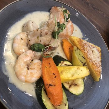Wence's - Mixed seafood grill - New American Near Me - Pleasant Hill, California