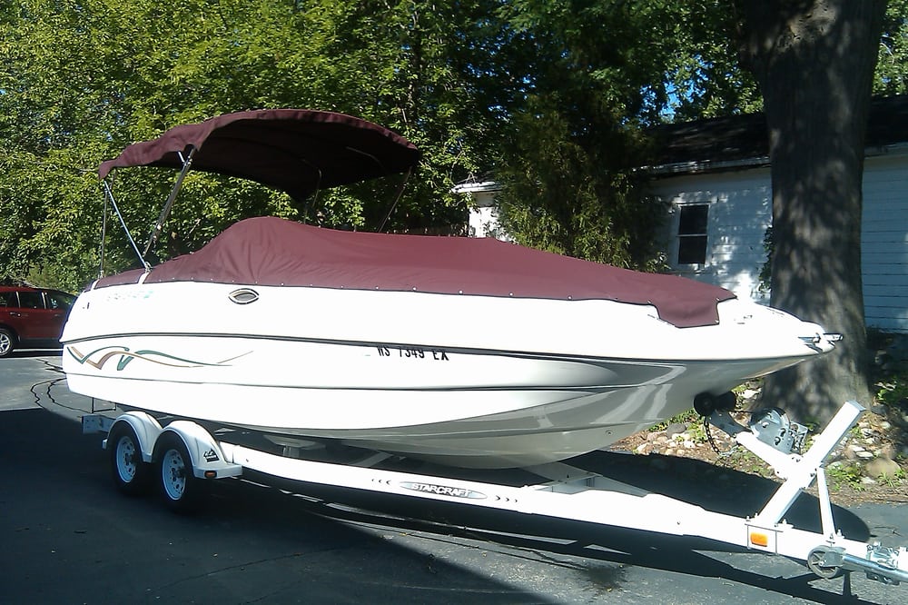 EARL’S AWNING Updated August 2024 1520 Main St, Green Bay