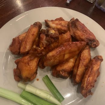 Dam Bar & Grille - Hot wings - Salad Near Me - Page, Arizona