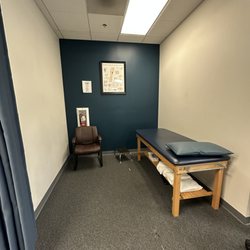 Spine & Sport Physical Therapy - Eastlake, Hale Pl - Spine & Sport Physical Therapy - Eastlake, Hale Pl.
910 Hale Pl
Suite 115
Chula Vista, CA 91914
