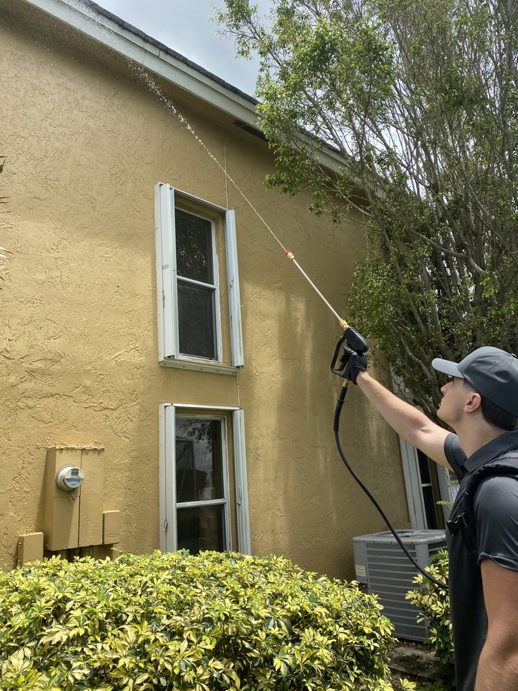 BLACKSTONE PEST CONTROL Highland Beach, Florida Pest Control