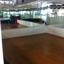 Revolution - Salón para clases