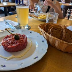 KULAŤÁK Pilsner Urquell Original Restaurant - Beef tartar