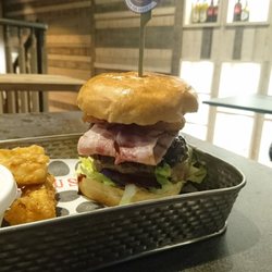 Rumpus Burgers - Great new burger bar in Slaithwaite. Take away or eat in