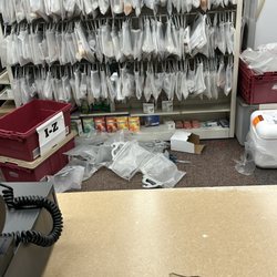 Safeway Pharmacy - So messy. You handle my meds; keep your workplace clean, please!