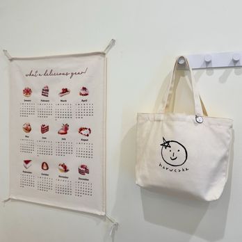 Harucake - ambiance - Coffee & Tea Near Me - Los Angeles, California