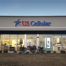 Exterior photo of UScellular & T-Mobile Authorized Retailer - Waukesha, Wisconsin Exterior photo of UScellular & T-Mobile Authorized Retailer - Waukesha, Wisconsin