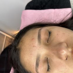 Gel X Jazz - Freshly waxed brows