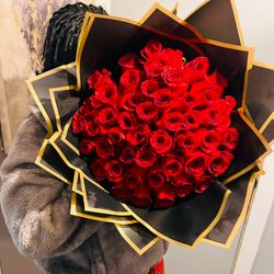 Tati’s Floral - 50 count Roses