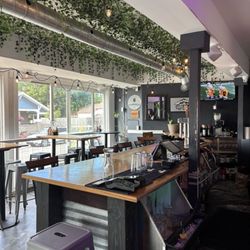 Locals Pub & Eatery - Bar area