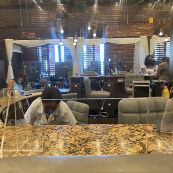 Envy Nail Bar - Dividers between nail tech and client - Nail Salons Near Me - Memphis, Tennessee Envy Nail Bar - Dividers between nail tech and client - Nail Salons Near Me - Memphis, Tennessee