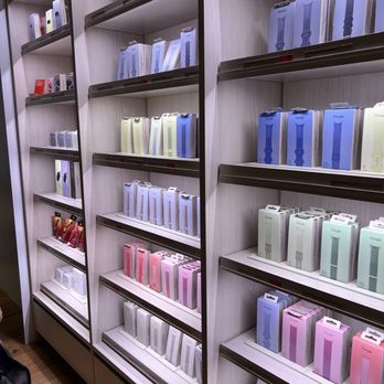 GOOGLE STORE - Updated February 2026 - 71 Photos & 26 Reviews - 2000 N