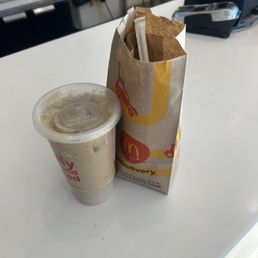 Vanilla iced coffee