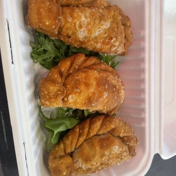 Nono's - Empanadas - Dive Bars Near Me - San Juan, Puerto Rico
