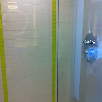 SpringHill Suites by Marriott Toronto Vaughan - Shower with Euro glass. I like it! - Hotels Near Me - Vaughan, Ontario SpringHill Suites by Marriott Toronto Vaughan - Shower with Euro glass. I like it! - Hotels Near Me - Vaughan, Ontario