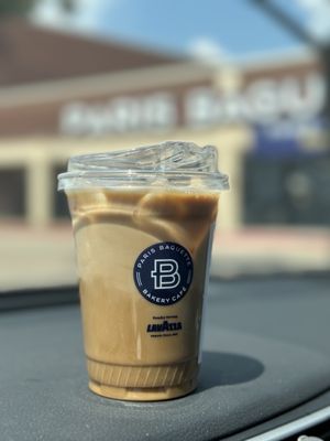 Paris Baguette by null