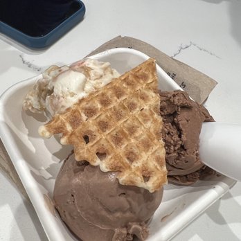 Jeni's Splendid Ice Creams - Ice Cream & Frozen Yogurt Near Me - Addison, Texas Jeni's Splendid Ice Creams - Ice Cream & Frozen Yogurt Near Me - Addison, Texas