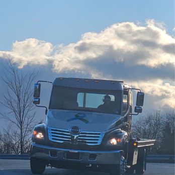 Weeks Automotive & Towing - Towing Near Me - Sinking Spring, Pennsylvania Weeks Automotive & Towing - Towing Near Me - Sinking Spring, Pennsylvania