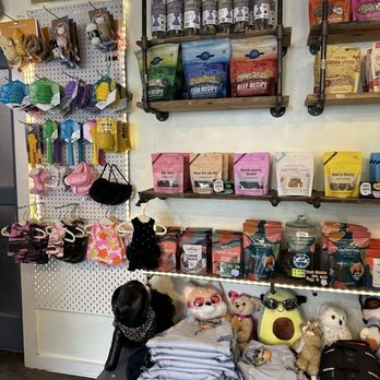 The Seaport Paw - Pet Groomers Near Me - New York, New York