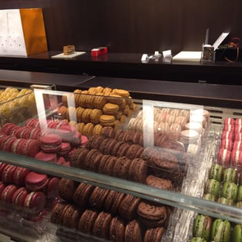 Pierre Hermé - Chocolatiers & Shops Near Me - Paris, 75 Pierre Hermé - Chocolatiers & Shops Near Me - Paris, 75