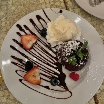 Hudson Grille - New American Near Me - White Plains, New York