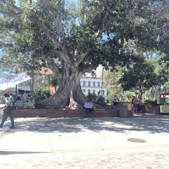 Olvera Street - Nice warm summer day in the shade - Local Flavor Near Me - Los Angeles, California
