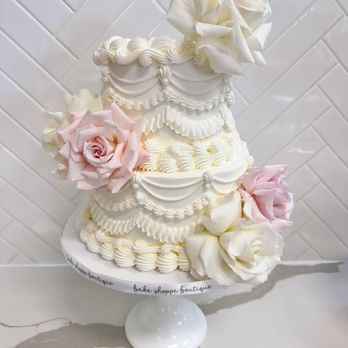 Rossmoor Pastries - Bakeries Near Me - Signal Hill, California