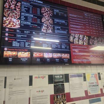 Jet's Pizza - Pizza Near Me - Chicago, Illinois