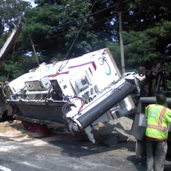 Shoreline Towing - Heavy Duty Recovery