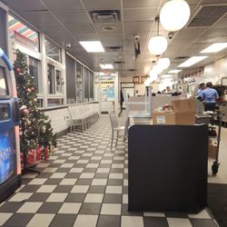 Waffle House - Inside dining area
