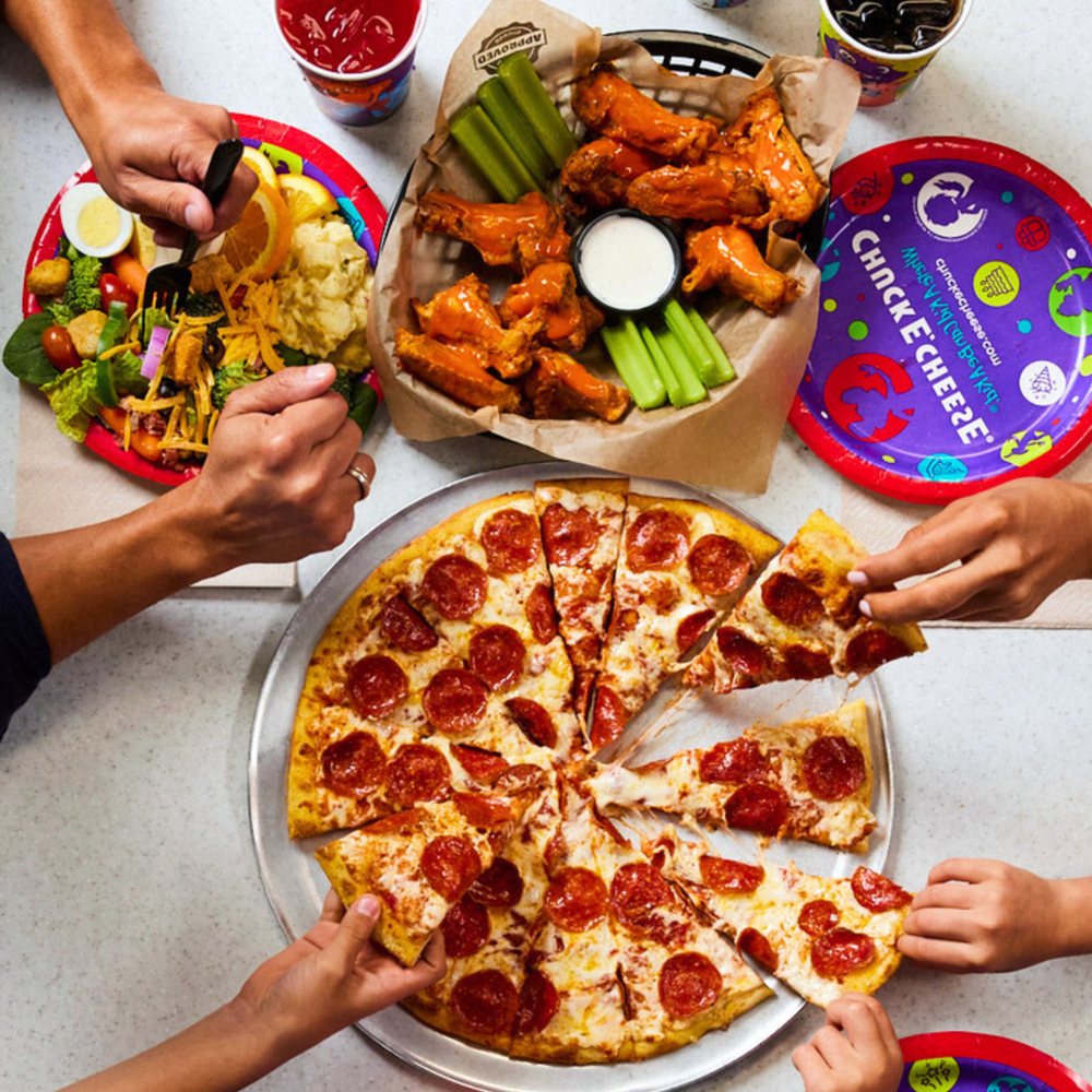 Social spots from Chuck E. Cheese