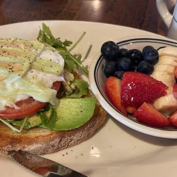 Sammamish Cafe & Spirits - Breakfast & Brunch Near Me - Sammamish, Washington