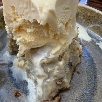 Garp & Fuss - Bread pudding and ice cream - American Near Me - Winter Park, Florida